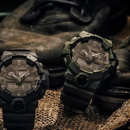 Casio Men's 700UC Series G-Shock Quartz 200M WR Shock Resistant Resin Strap and Case thumbnail 4