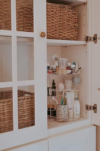Acrylic Makeup Organizer, Cosmetic Storage and Vanity Perfume Organizers in Countertop Bathroom Dresser, 360 Rotating Makeup Holder Stand for Beauty Caddy Skincare & Clear thumbnail 4