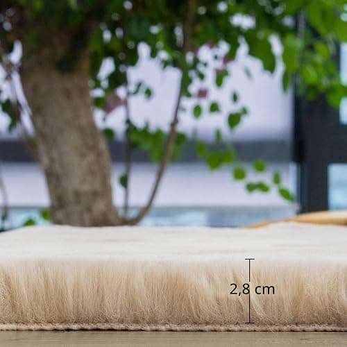 ORINOVA Teppich Beige Rund Flauschig 90 cm Kunstfell Runder Teppich Schlafzimmer Fellteppich Wohnzimmer Kinderzimmer Klein Deko Kuschelig Waschbar thumbnail 8