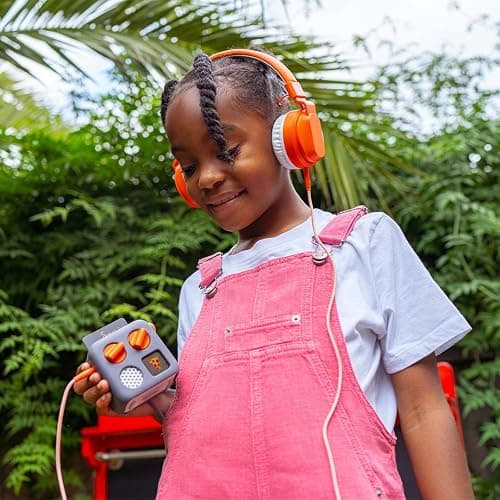Yoto The Solar System – 9 Kids Audiobook Cards for Use with Player & Mini All-in-1 Audio Device, Educational Screen-Free Listening with Fun Stories for Learning & Interactive Quizzes, Ages 6+ thumbnail 9