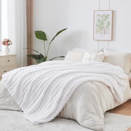 NEWCOSPLAY Faux Fur Twin Blanket White Bubble Blanket Thick Warm Soft for Couch Sofa Bed 550GSM (White, Twin(60"x80")) thumbnail 7