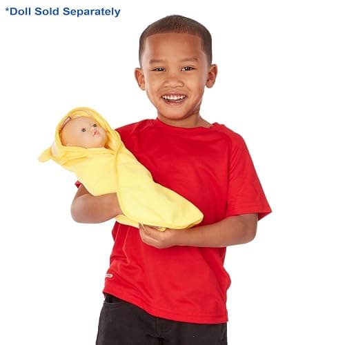 Melissa & Doug Mine to Love Changing & Bathtime Play Set for Dolls – Diapers, Pretend Shampoo,Wipes, Towel, More (19 pcs) thumbnail 8