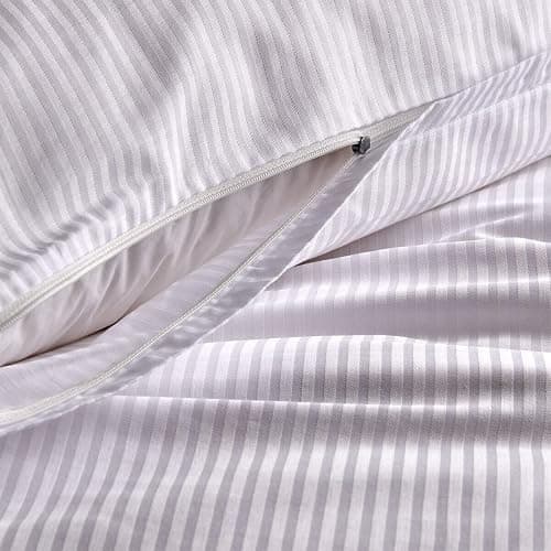 Traumschlaf Hotelbettwäsche • Kochfest & Chlorfest • Mako-Satin aus 100% Baumwolle • Weiß mit Streifen • Pflegeleicht & Atmungsaktiv • 1 Bettbezug 200 x 220 cm + 2 Kissenbezüge 40 x 80 cm thumbnail 5