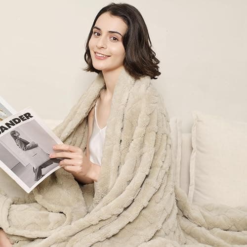 Aganear Fleece Throw Blanket - Cozy Soft Lightweight Fuzzy Throw Blanket for Women Portable Throw Blankets for Couch, Warm Present for Birthday, Christmas, Halloween, Housewarming(50"x60", Khaki) thumbnail 6