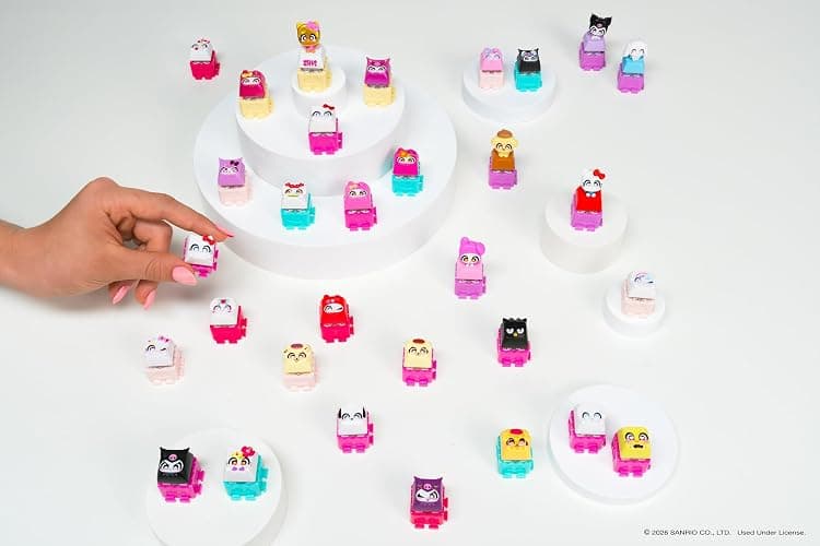 Clickeez Series 1 Hello Kitty & Friends 3-Pack | 3 Collectible Character Keyboard Keys Click and Clack | Create Your Own Keychain | Ages 6+ thumbnail 6