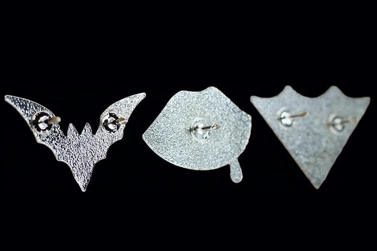 Goth Enamel Pin Set Chrome Fashion Aesthetic Bat Spider Web Fangs 3 Pack thumbnail 6