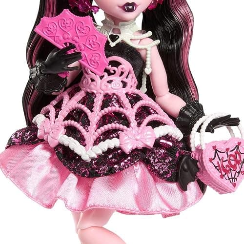 Monster High Scary Sweet Birthday Doll, Draculaura in Pink Party Dress with Themed Accessories Like Invite, Balloon, Gift, Fan and More thumbnail 3