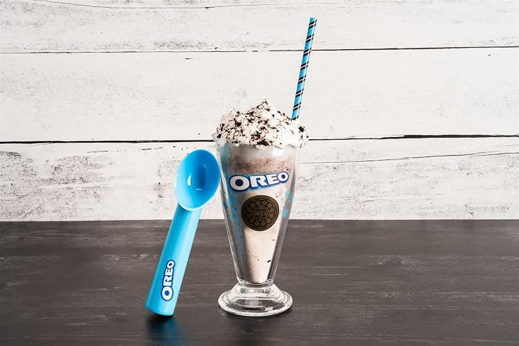 Oreo Milkshake Gift Set, Includes Cookie Pieces, 2 Glass Cups, 2 Straws & Ice Cream Scoop, White Elephant Idea, by Frankford Candy thumbnail 8