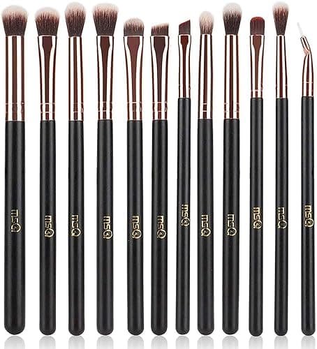 Makeup Brushes - Image 1