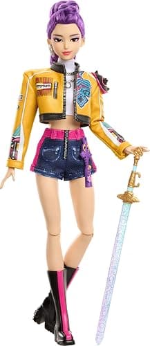 Mattel Kpop Demon Hunters HUNTR/X Rumi Fashion Doll | Wearing “How It’s Done” Performance Look, Sword Accessory​​, Inspired by the Movie thumbnail 5