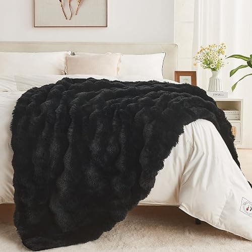 Wajade Fluffy Faux Fur King Size Blanket for Bed Couch 90x106 Inches, Luxury Ultra Soft Thick Fuzzy Plush Bubble Blanket, Reversible Warm Cozy Blanket for Sofa Chair, Black thumbnail 3