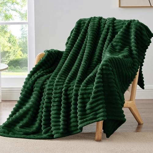 BEDELITE Fleece Throw Blanket for Couch - 300GSM Soft & Warm Fluffy Forest Green Blanket, Decorative and Giftable Striped Blankets for Women, Men, 50"x60" - Image 1