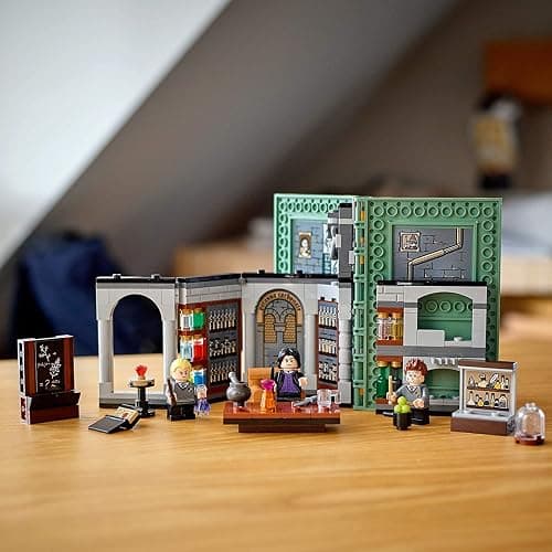 LEGO Harry Potter Hogwarts Moment: Potions Class 76383 Brick-Built Playset with Professor Snape’s Potions Class, New 2021 (270 Pieces) thumbnail 5