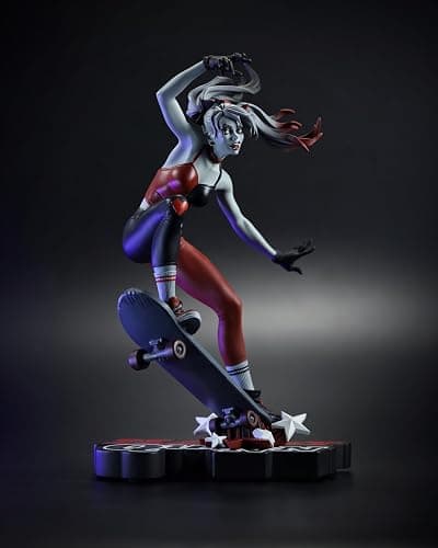 DC Direct - 1:10 Scale Harley Quinn Resin Statue by Ivan Tao (Harley Quinn: Red, White & Black) - McFarlane Toys thumbnail 2