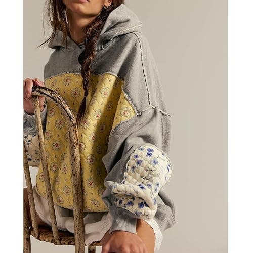 JINZIYINZI Hoodies for Teen Girls Long Sleeve Flower Hibiscus Graphic Print Pullover Sweatshirt Cute Floral Oversized Hoodie thumbnail 4