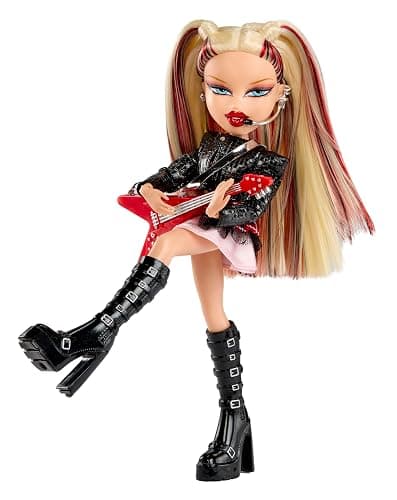 Bratz Pop Starz Cloe Fashion Doll with Accessories and Charm thumbnail 2
