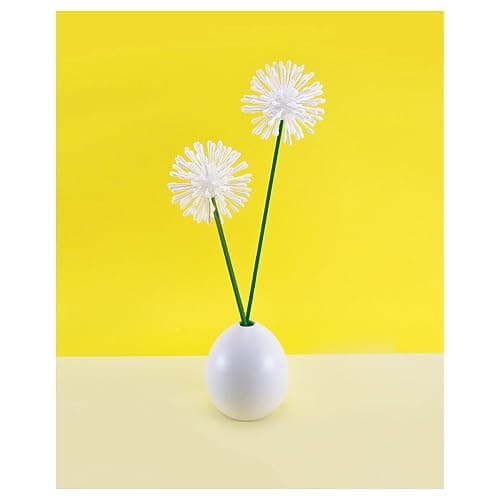 Q-tips Cotton Swabs for Hygiene and Beauty Care Original Cotton Swab Made with 100% Cotton 750 Count (Pack of 3) thumbnail 4