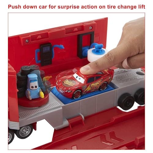 Mattel Disney and Pixar Cars Transforming Mack Playset, 2-in-1 Toy Truck & Tune-Up Station with Launcher, Lift & More - Playset thumbnail 4