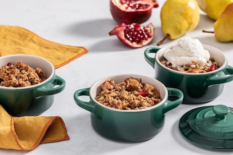 Le Creuset Stoneware Mini Round Cocotte, 14 oz., Artichaut thumbnail 7