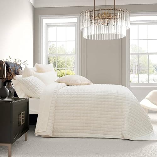RECYCO Luxury Velvet Quilt Set Twin/Twin XL Size, Lightweight Velvet Comforter Set, Oversized Bedspread Coverlet Quilted Bedding Set, with 1 Matching Pillow Sham, for All Season, Cream White - Image 1