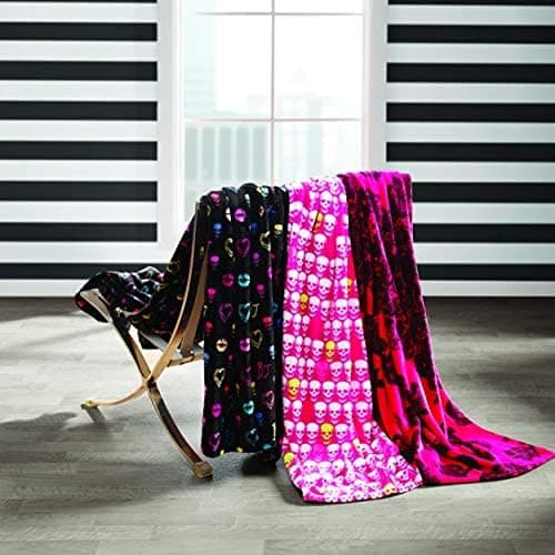 Betsey Johnson - Throw Blanket, Buttery-Soft Throw Blanket for Couch or Bed, Boldly Plush & Oversized Bedding (Betsey Signature, 50" x 70") thumbnail 5