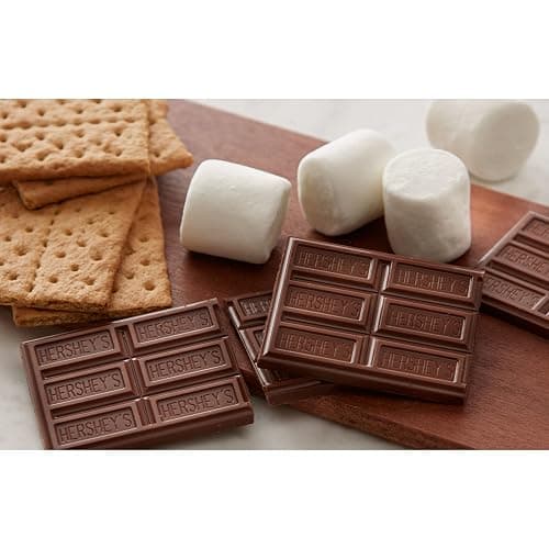 HERSHEY'S Milk Chocolate Candy Bars 1.55 oz, 36 Count (Pack of 2) - Milk Chocolate - 1.55 Ounce (Pack of 72) thumbnail 3