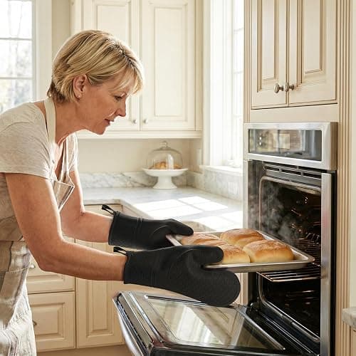 Heat Resistant Silicone Oven Mitts, Up to 500°F Protection for Baking & Grilling, 1 Pair (Black, Standard Thickness) thumbnail 2
