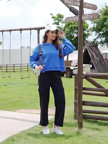 INFITTY Womens Fleece Crewneck Sweatshirts Long Sleeve Oversized Cropped Pullover Tops Fall Winter Fashion 2025 thumbnail 5