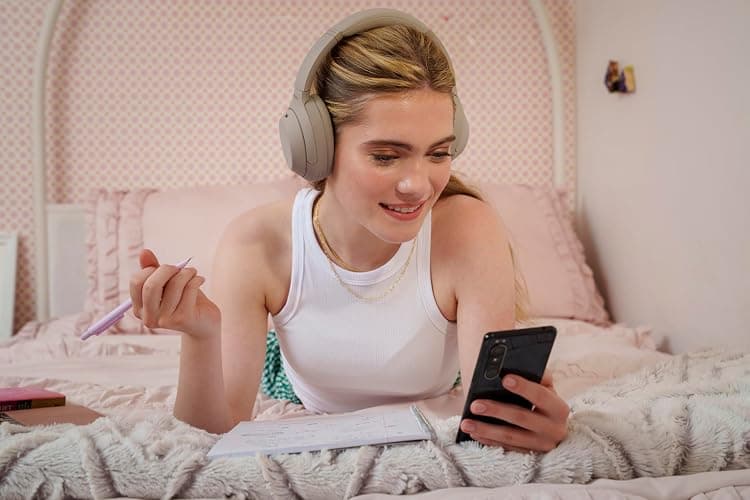 Sony WH-1000XM4 Wireless Premium Noise Canceling Overhead Headphones with Mic for Phone-Call and Alexa Voice Control, Silver WH1000XM4 - Silver - Headphones Only thumbnail 9