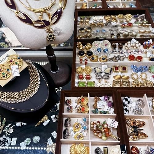 Mystery Jewelry Jar,40-45 Piece Surprise Box for Women Gift Set,Including Necklace, Earrings,Rings,Bracelet,Keychain,Hair Clip,Shoe Charms,Random Vintage Unique Birthday Christmas Gifts for Her thumbnail 5