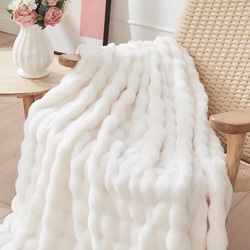 NEWCOSPLAY Faux Fur Twin Blanket Ivory Bubble Blanket Thick Warm Soft for Couch Sofa Bed 550GSM (Ivory, Twin(60"x80")) | Soft, Warm, Thick, for Couch Sofa Bed thumbnail 9