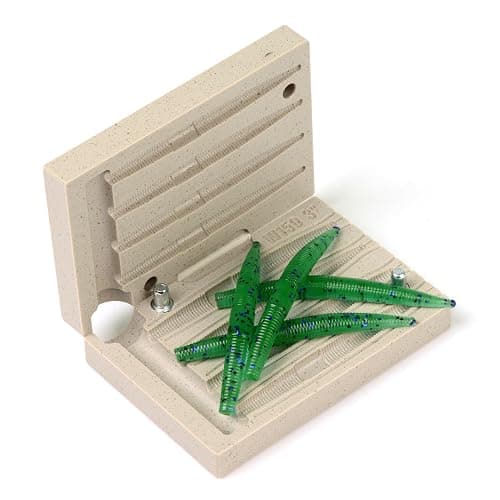 FatFish W150-4C Bait Mold Soft Plastiс Lure Making Injection Mold for Do-It Fishing Lures 3" - Image 1