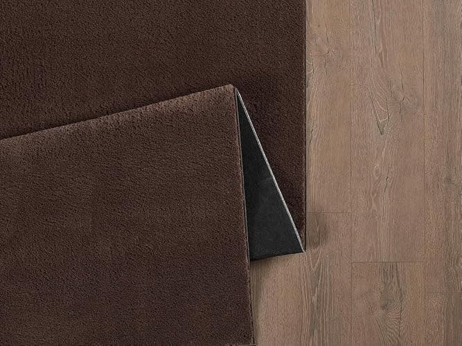 the carpet Relax Moderner Flauschiger Kurzflor Teppich, Anti-Rutsch Unterseite, Waschbar bis 30 Grad, Super Soft, Felloptik, Braun, 200 x 280 cm thumbnail 6