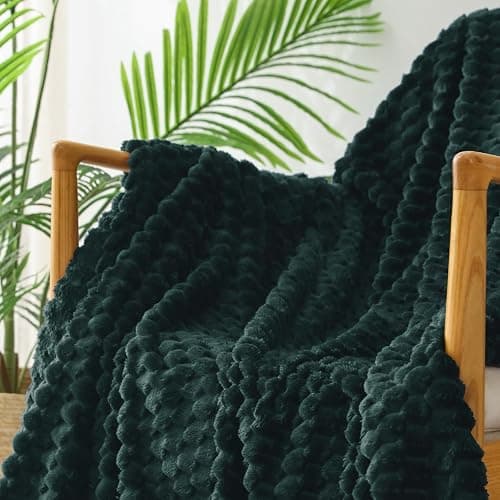 Exclusivo Mezcla Extra Large Fleece Throw Blanket for Couch, 50x70 Inches Stylish Jacquard Soft Throw Blanket, Fuzzy Cozy Lightweight for All Season, Forest Green thumbnail 6