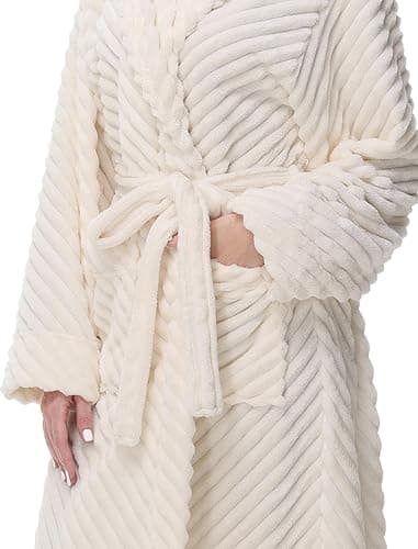 Robe thumbnail 3