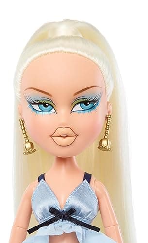 Bratz Fashion Pixiez Cloe Collectible Fantasy Doll with Real Fashions and Accessories thumbnail 4
