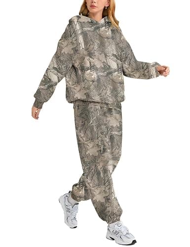 ACCPUR 2 Piece Camo Sweatsuits for Women Oversized Maple Leaf Hoodies Sets Graphic Sweatshirts Tracksuits Fleece Fall Outfits thumbnail 5