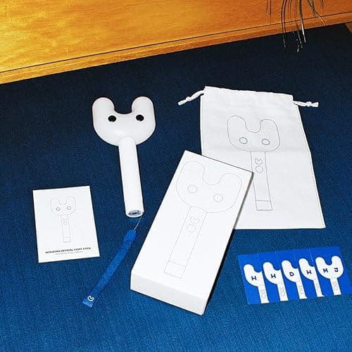 COSYPOSY NewJeans Official Light Stick + 3 Extra Photocards thumbnail 7