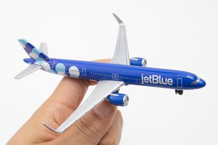 Daron 12-Piece jetBlue A321 Balloons Livery Airport Die-Cast Metal and Plastic Airplane, Vehicles, and Accessories Playset Toy and Collectible, for Age 3+ thumbnail 6