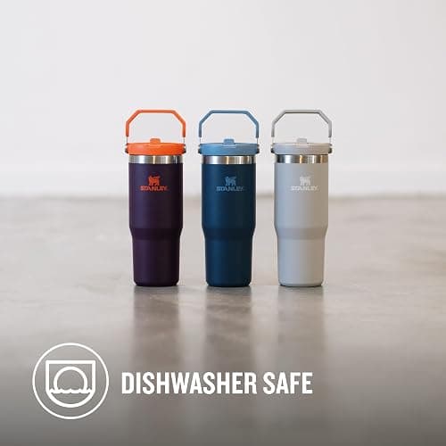 Stanley Flip Straw Tumbler 1.0 Water Bottle With Straw 0.89L - Keeps Cold For 12+ Hours - Easy To Carry - Dishwasher Safe - Stainless Steel Thermal Flask - BPA-Free Travel Mug - Navy thumbnail 5