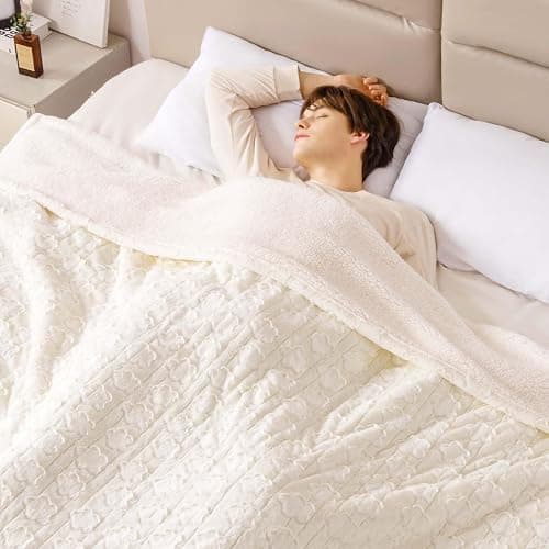Bearhug Heated Blanket Twin Size, 62"x84" Electric Blanket with 10 Heat Levels & 1-12H Adjustable Auto Off, Faux Fur and Sherpa Reversible Bed Warmer, ETL Certified, Machine Washable - Image 1