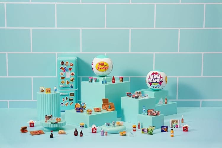 Mini Brands Fill The Fridge Playset w/UV Light by ZURU, Collectibles, DIY, Resin Play, Exclusive Recipe, NOT Edible, 8+ thumbnail 2