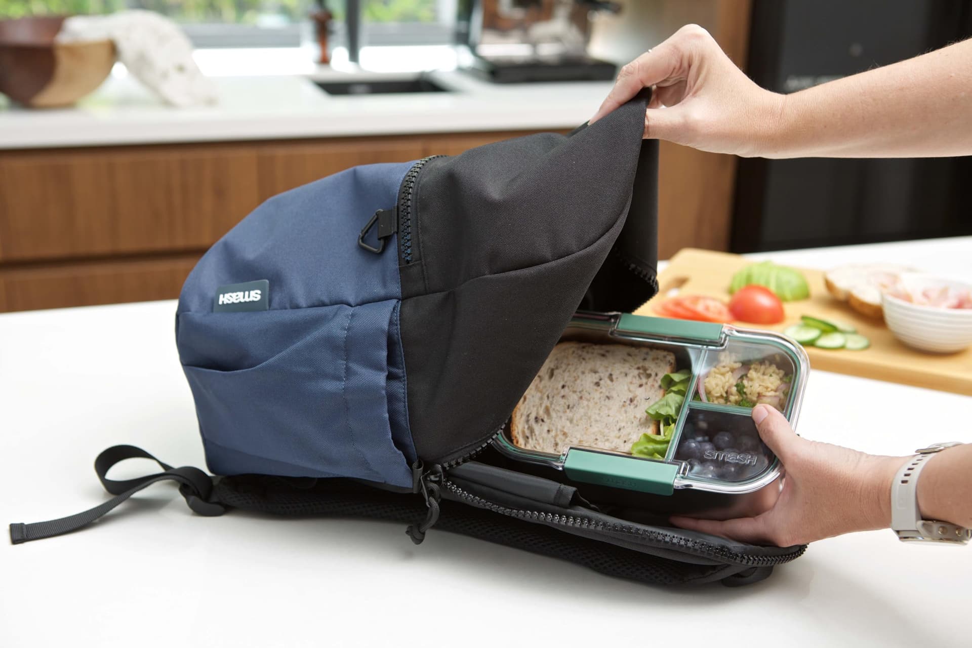 Smash Microwave Safe Stainless Steel Bento Lunch Box, 3 Compartments, Black, 1300ml thumbnail 4