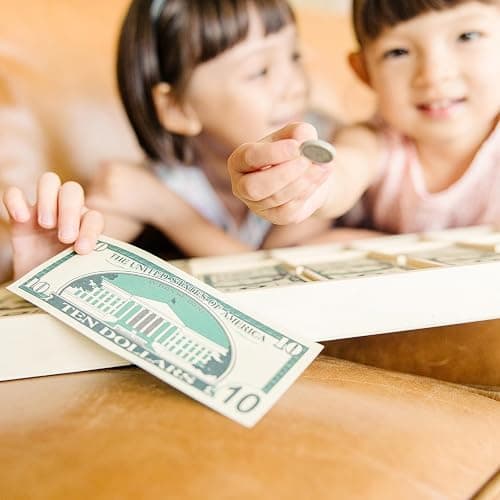 Melissa & Doug Play Money Set - Educational Toy with Paper Bills and Plastic Coins (50 of Each Denomination) and Wooden Cash Drawer for Storage thumbnail 6