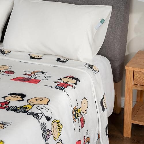 Berkshire Blanket VelvetLoft Cute Character Snoopy Plush Blanket, Peanuts Gang, Full/Queen 90 in x 90 in (Official Peanuts Product) thumbnail 7