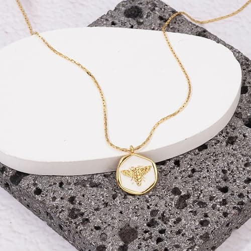 Necklace  thumbnail 4