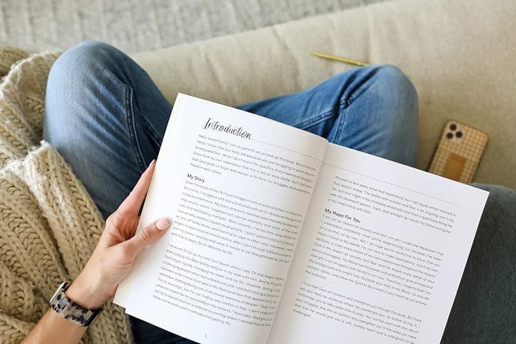 Strength in the Struggle: A Bible Study Workbook for Women on Letting Go of Fear and Anxiety thumbnail 5