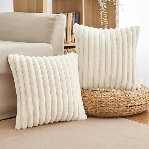 MIULEE Plüsch Kissenbezug 40x40 Weihnachten Deko Flauschige Kissenbezüge Kunstpelz Fell Sofakissen Flauschig Dekokissen Kissenhülle für Wohnzimmer Schlafzimmer Sofa Kuschelkissen Weiß 2er Set thumbnail 6