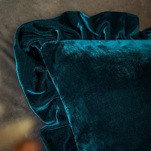 GLORY SEASON Velvet Throw Pillow Cover Soft Decorative Luxurious Solid Square Cushion Case for Sofa Couch Bedroom Farmhouse,Pack of 2, 18 x 18 Inches, Malachite Green thumbnail 8