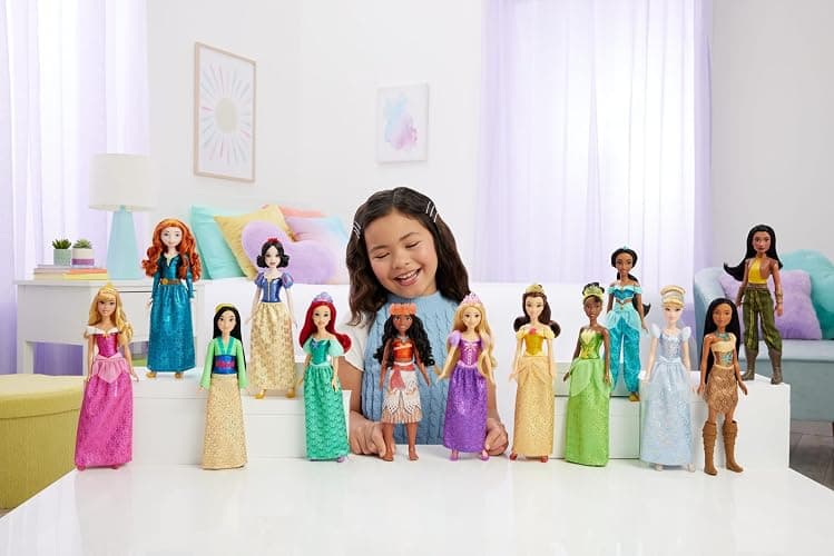 Mattel Disney Princess Ultimate Princess Collection with 13 Fashion Dolls in Sparkling Clothing & Accessories, Poseable, Inspired by Movies (Amazon Exclusive) thumbnail 2
